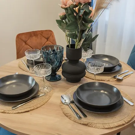 Apartment Brand New 4 Bedroom 2,5 Bath , Lux , *