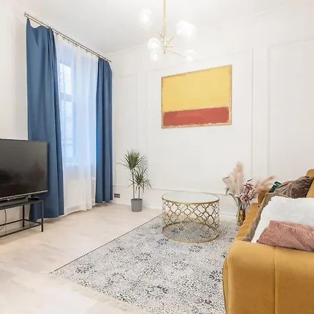 Apartment Brand New 4 Bedroom 2,5 Bath , Lux ,